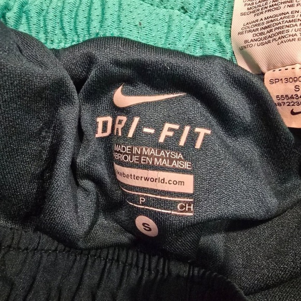 Nike Dri Fit Running Shorts Women's‎ Teal Green Yellow Trim Athletic Gym Size S - Picture 6 of 9
